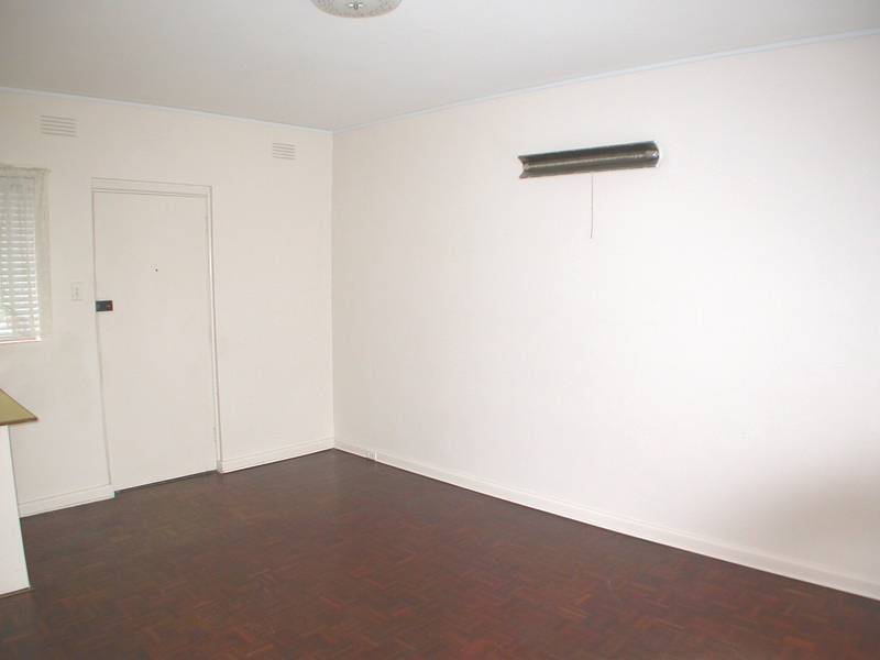 2/17 Octavia Street, St Kilda VIC 3182