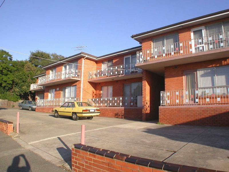 2/17 Octavia Street, St Kilda VIC 3182