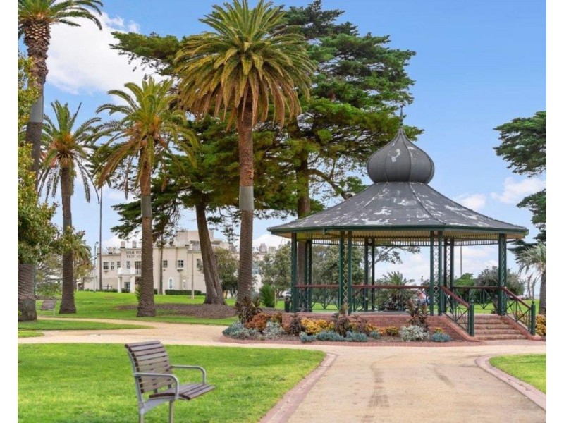 7/15 Acland Street, St Kilda VIC 3182