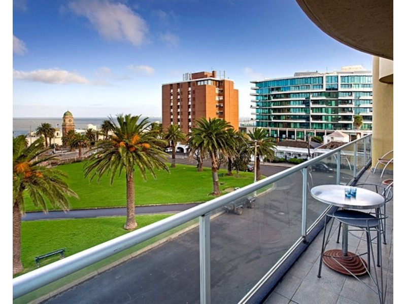 21/4 Alfreq Square, St Kilda VIC 3182