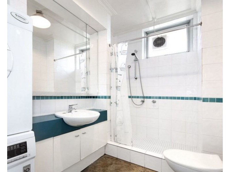 21/4 Alfreq Square, St Kilda VIC 3182