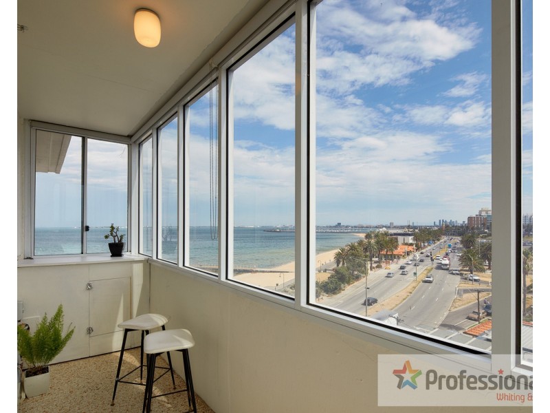 6b/12 Marine Parade, St Kilda VIC 3182