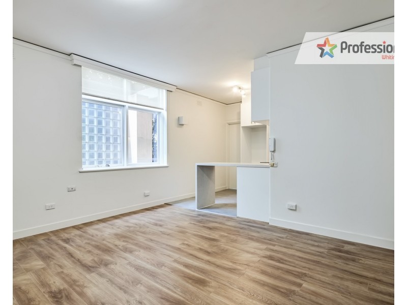 2/239 Canterbury Road, St Kilda VIC 3182