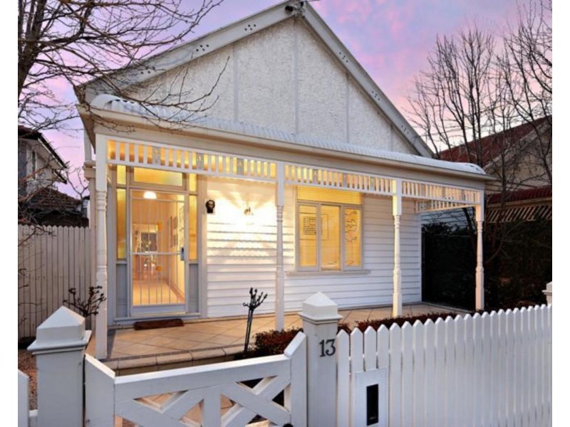 13 Malakoff Street, St Kilda East VIC 3183