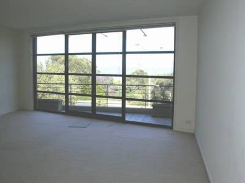 8/3 Ormond Esplanade, Elwood VIC 3184