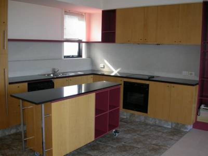 8/3 Ormond Esplanade, Elwood VIC 3184