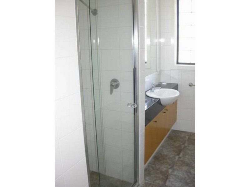 8/3 Ormond Esplanade, Elwood VIC 3184