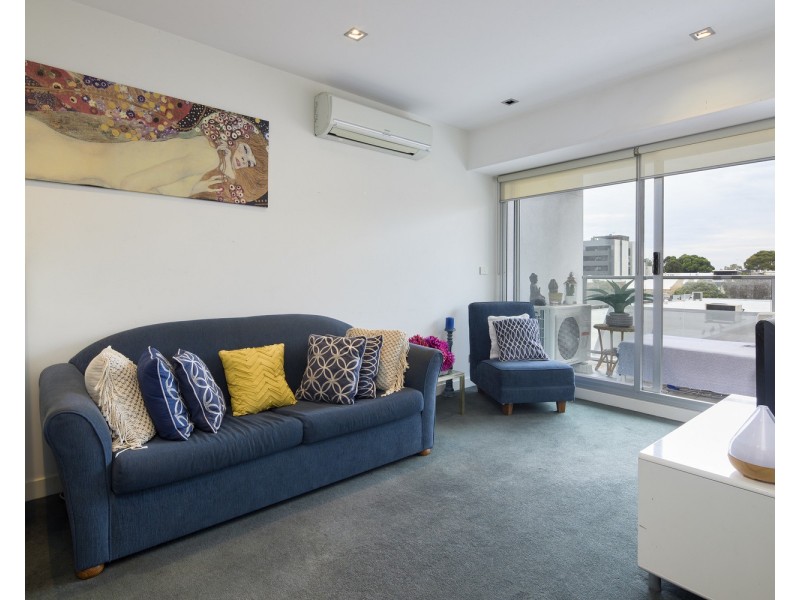 217/135 Inkerman Street, St Kilda VIC 3182