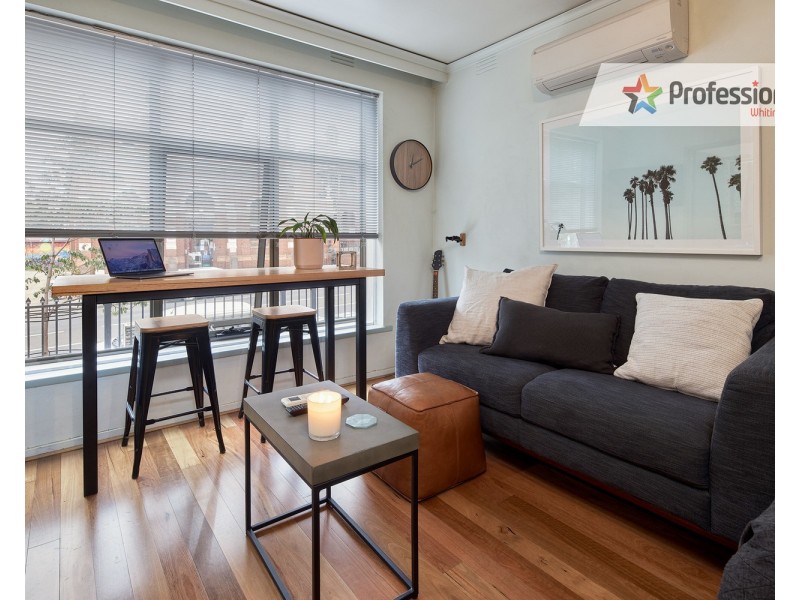 1/82 Grey Street, St Kilda VIC 3182