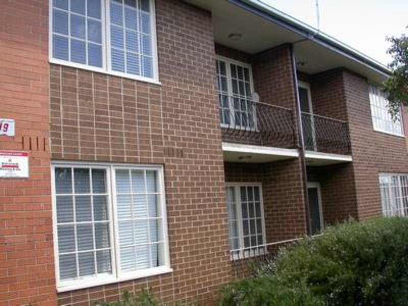 2/19 Field Street, Caulfield South VIC 3162