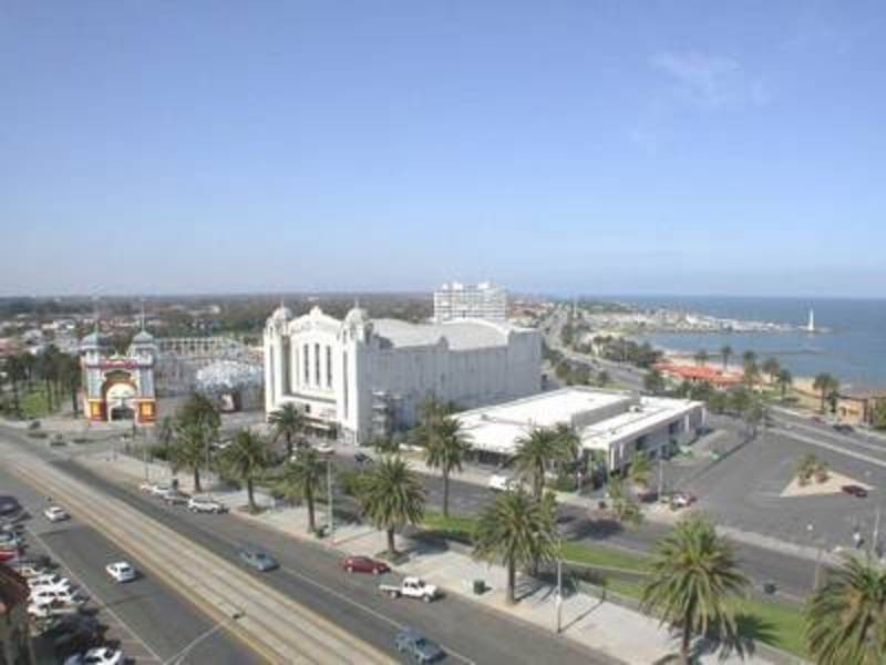 9B/21 The Esplanade, St Kilda VIC 3182