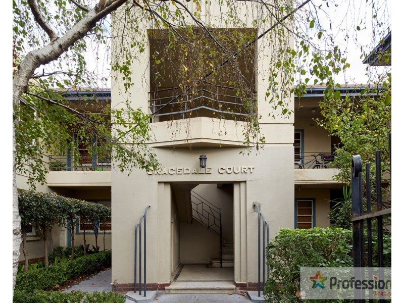4/39 Mitford Street, Elwood VIC 3184