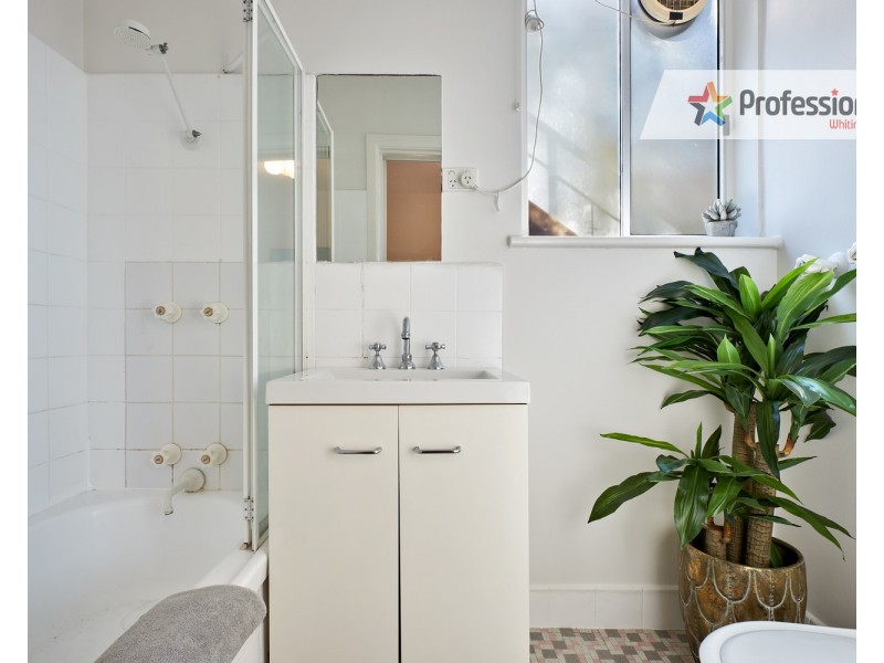 5/244 Barkly Street, St Kilda VIC 3182