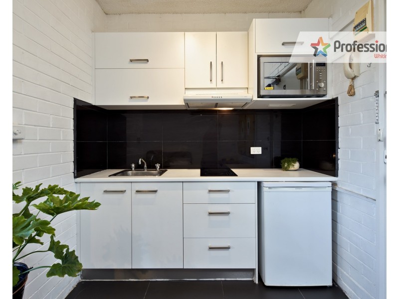 28/25 Redan Street, St Kilda VIC 3182