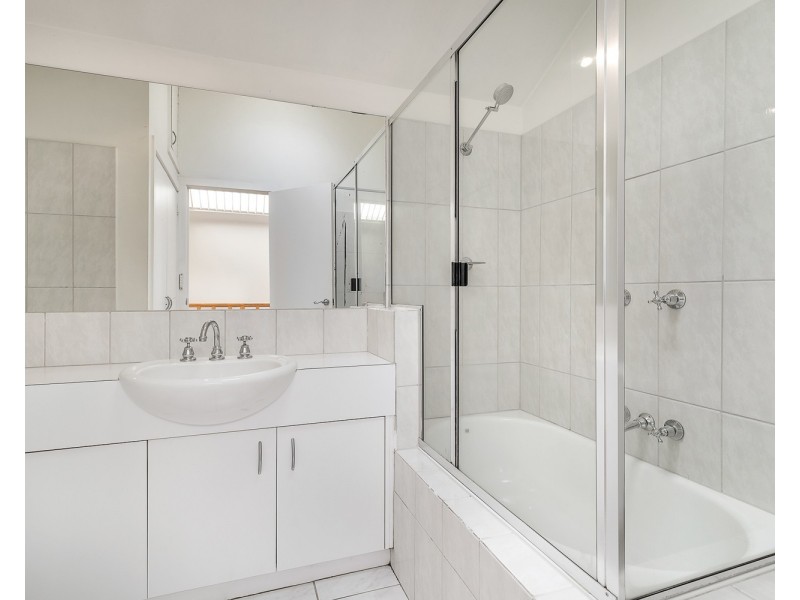 10 Little Findlay Street, Albert Park VIC 3206