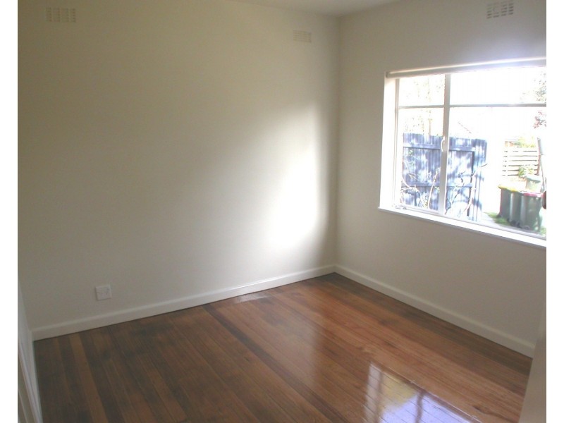 2/4 Newton Court, St Kilda VIC 3182