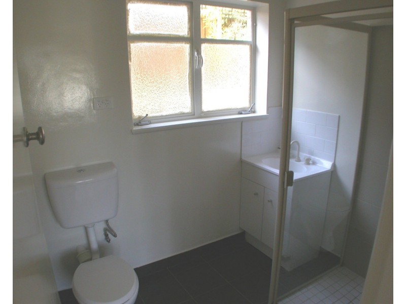 2/4 Newton Court, St Kilda VIC 3182