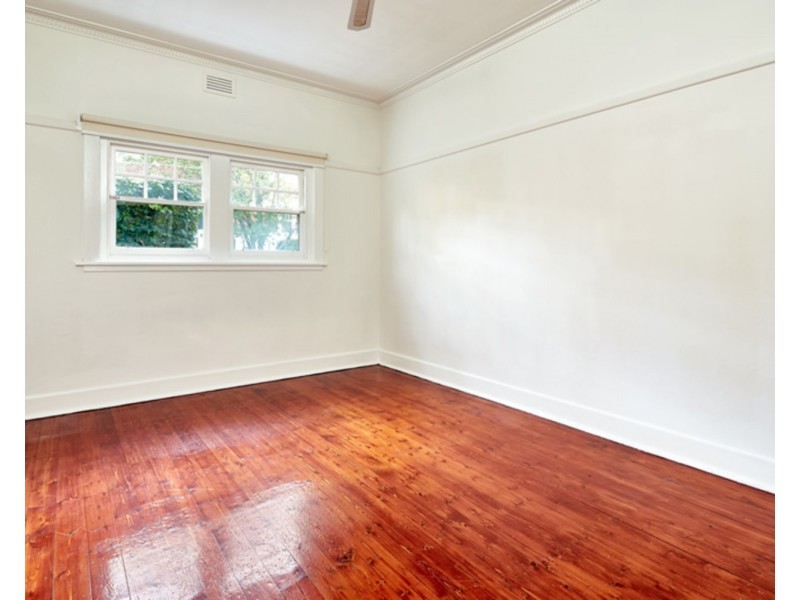 6/6 Westbeach Road, St Kilda VIC 3182