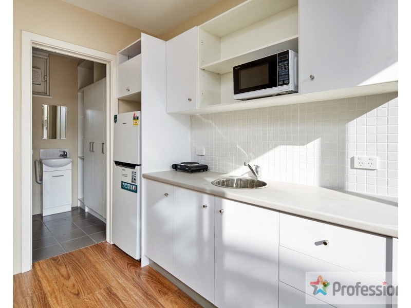 16/64 Broadway, Elwood VIC 3184