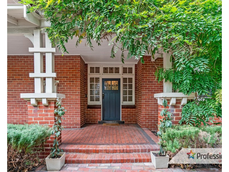 57 Brighton Road, Elwood VIC 3184