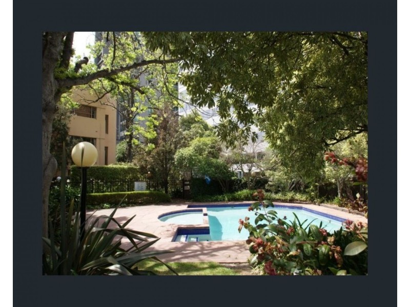 53a/32 Queens Road, Melbourne VIC 3004