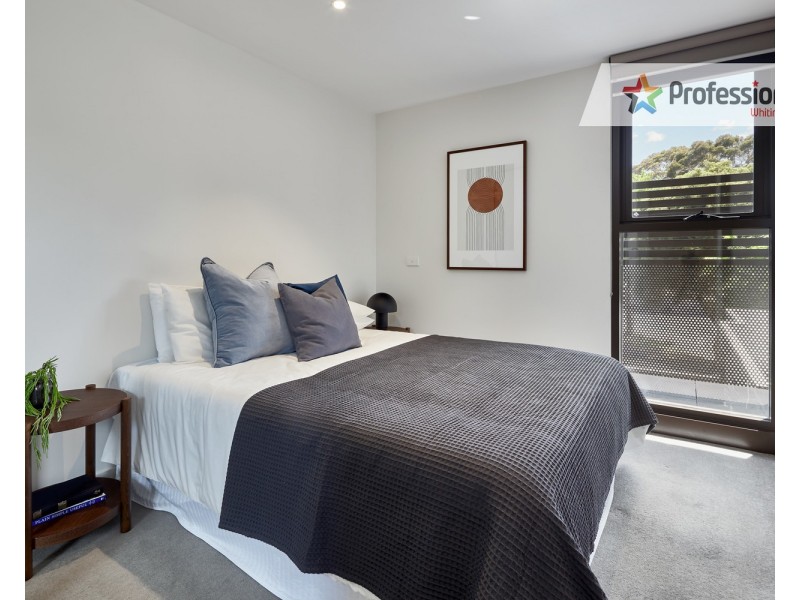 111/88 Carlisle Street, St Kilda VIC 3182