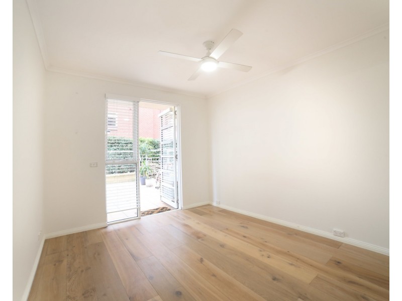 20/18-20 The Esplanade, St Kilda VIC 3182