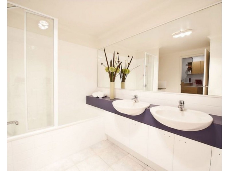 20/18-20 The Esplanade, St Kilda VIC 3182