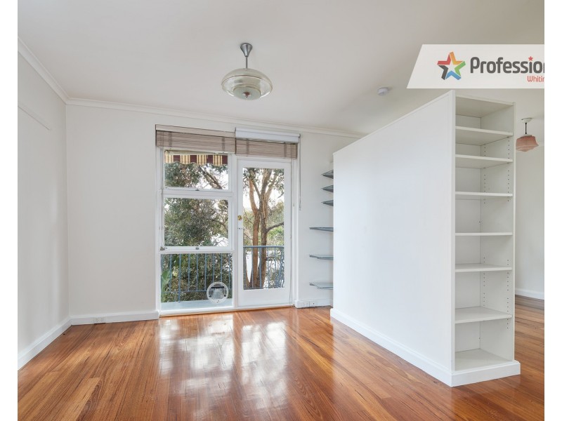 10/10 Gurner Street, St Kilda VIC 3182