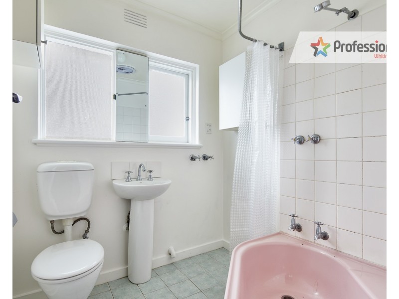10/10 Gurner Street, St Kilda VIC 3182