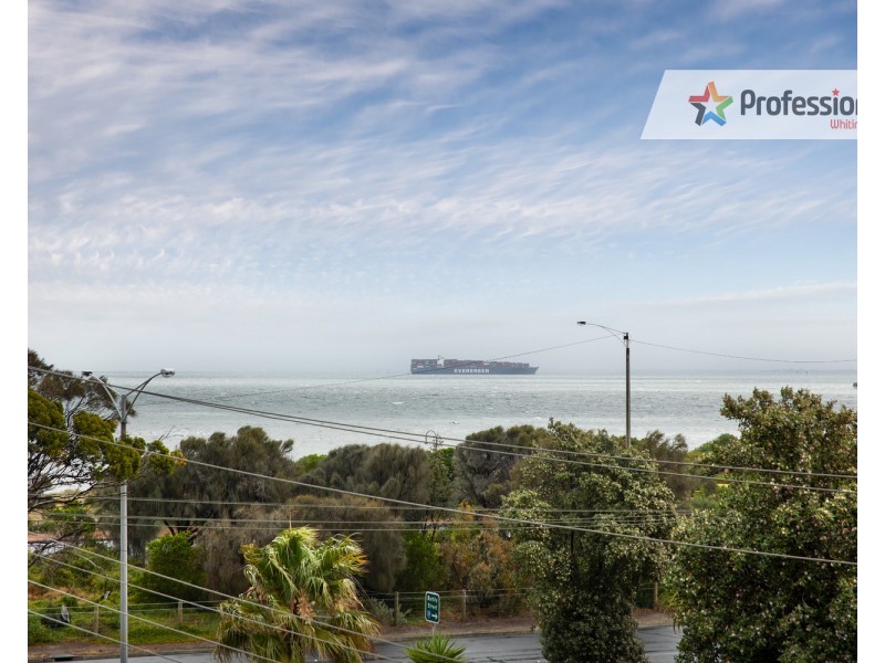 10/11 Bluff Avenue, Elwood VIC 3184