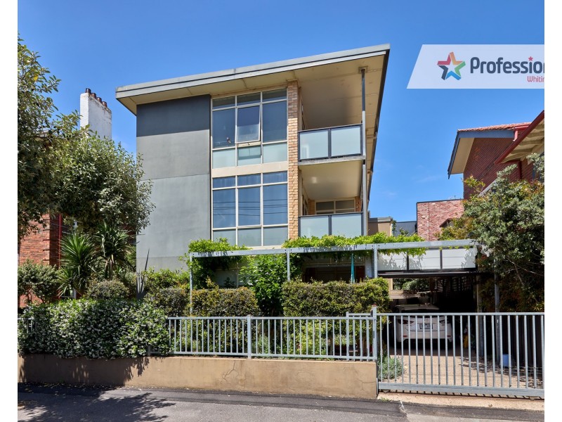 10/11 Bluff Avenue, Elwood VIC 3184