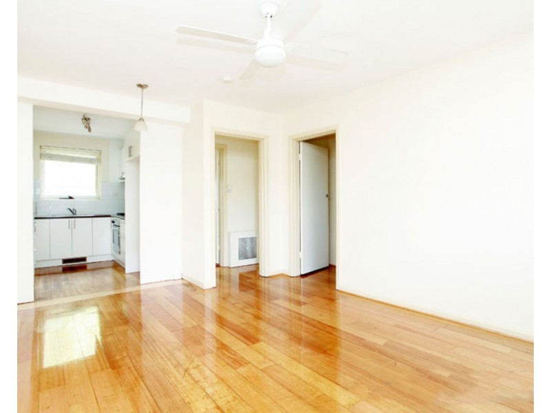 10/72-74 Carlisle Street, St Kilda VIC 3182
