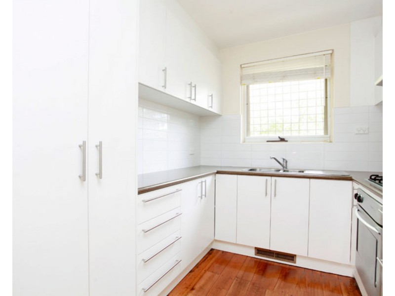 10/72-74 Carlisle Street, St Kilda VIC 3182