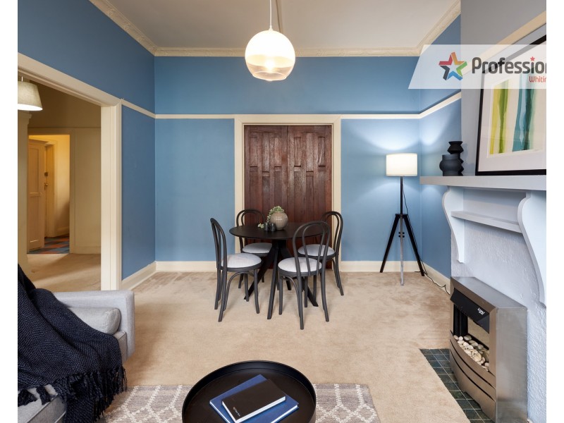 2/17 Hammerdale Avenue, St Kilda East VIC 3183