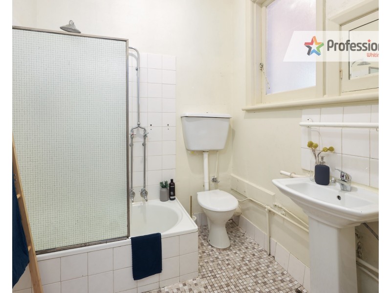 2/17 Hammerdale Avenue, St Kilda East VIC 3183