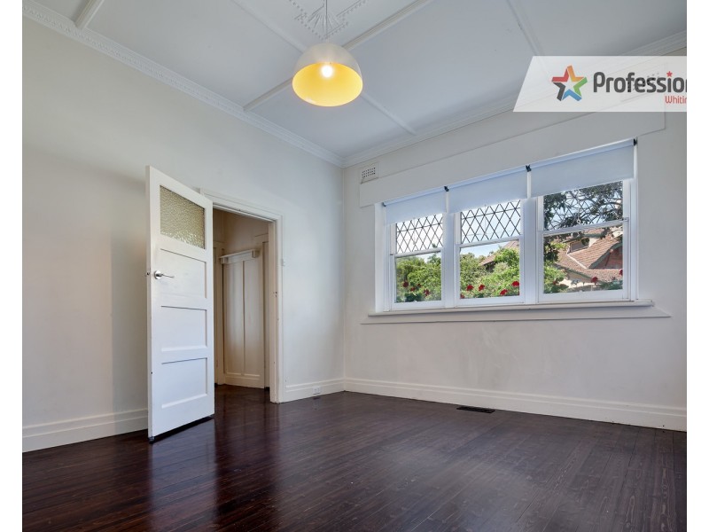 2 Inverleith Court, St Kilda VIC 3182
