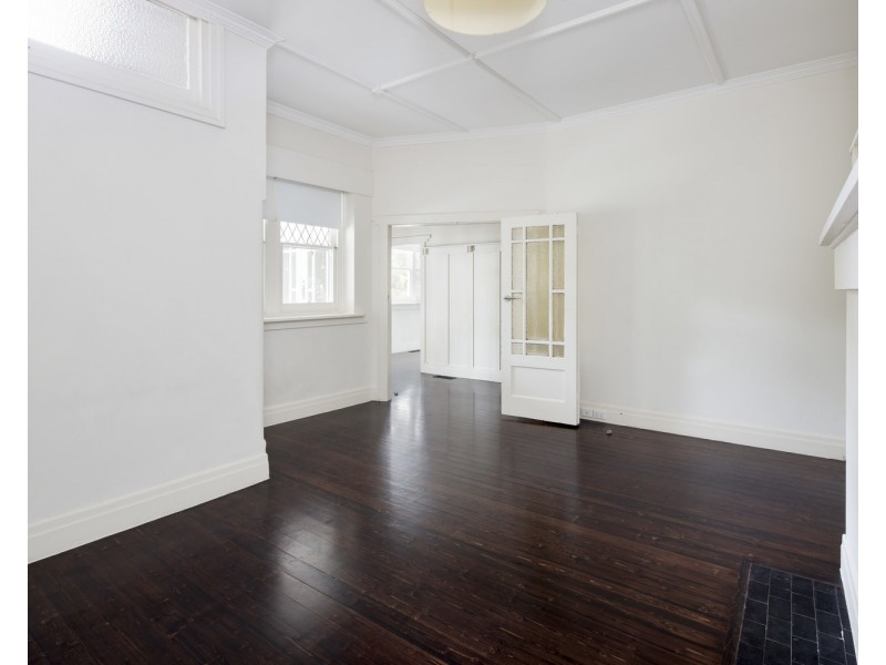 2 Inverleith Court, St Kilda VIC 3182