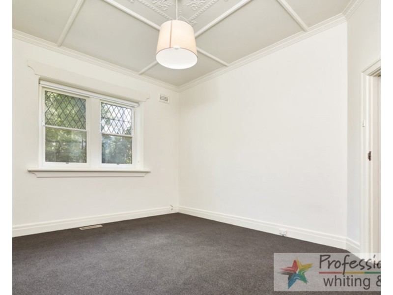 2 Inverleith Court, St Kilda VIC 3182