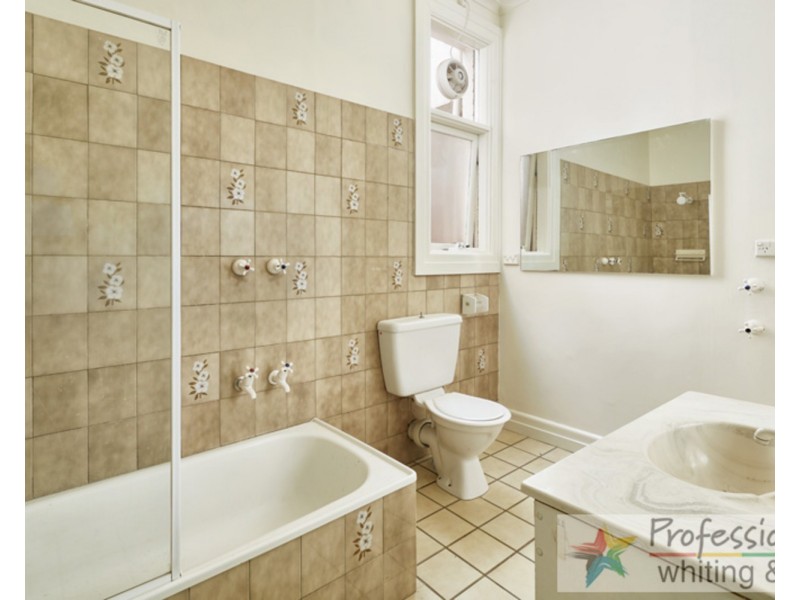 2 Inverleith Court, St Kilda VIC 3182