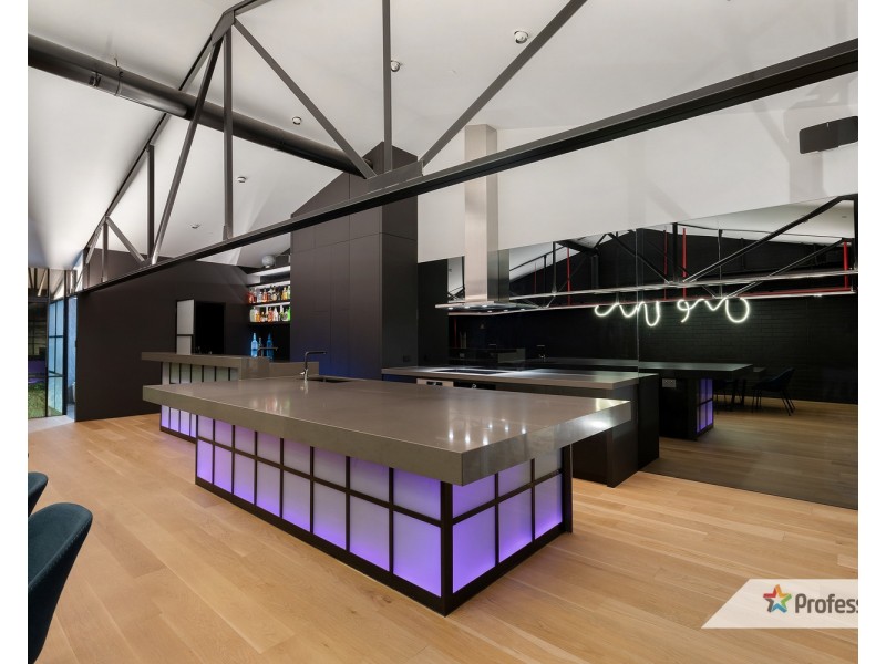 104 Maribyrnong Street, Footscray VIC 3011