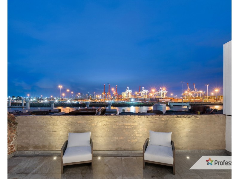 104 Maribyrnong Street, Footscray VIC 3011