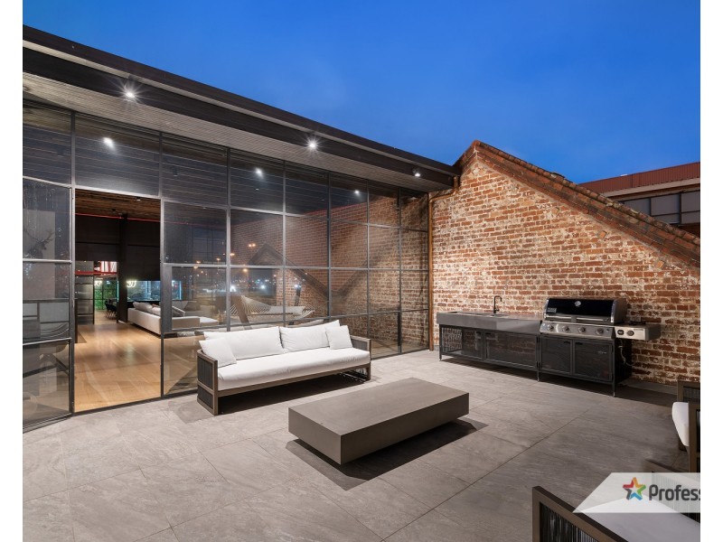 104 Maribyrnong Street, Footscray VIC 3011