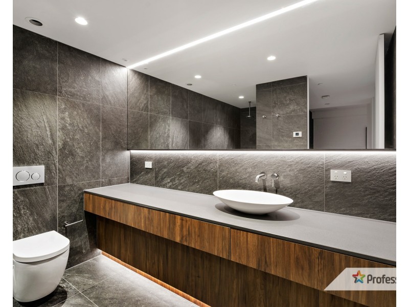 104 Maribyrnong Street, Footscray VIC 3011