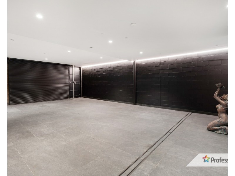 104 Maribyrnong Street, Footscray VIC 3011