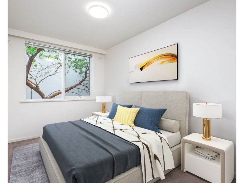 2/8 Robe Street, St Kilda VIC 3182