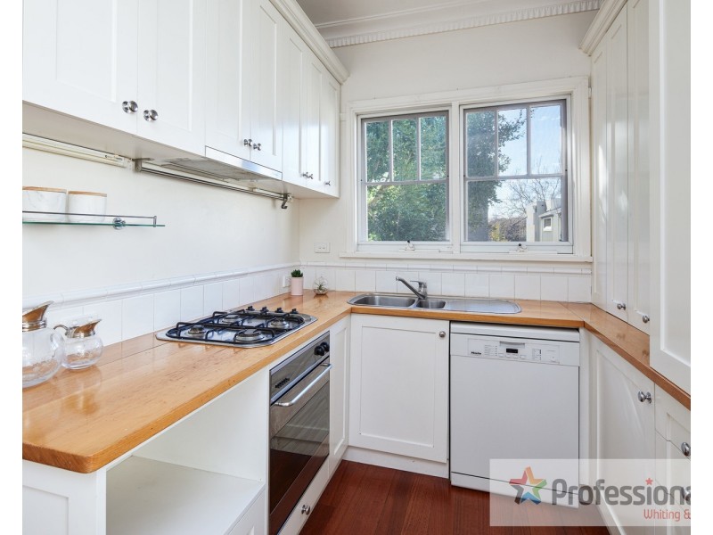 2/25 Goldsmith Street, Elwood VIC 3184