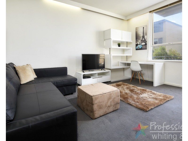 8/92 Grey Street, St Kilda VIC 3182