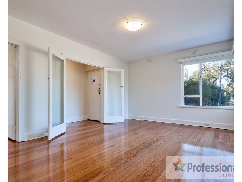 1/2 Newton Court, St Kilda VIC 3182