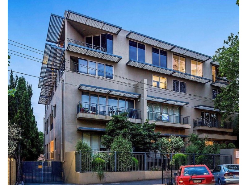 12 Acland Street, St Kilda VIC 3182